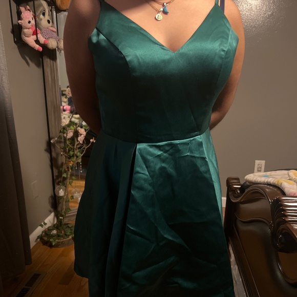 Dresses & Skirts - Dress